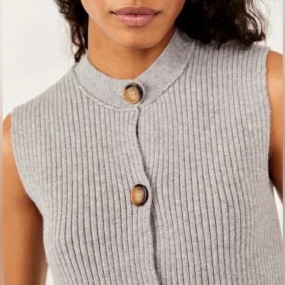 NWT FREE PEOPLE Naiome Rib Micro Vest. Grey.  XS - Picture 3 of 9
